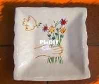 Small plate empty pockets
