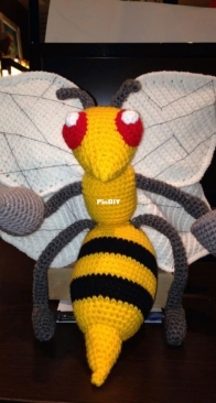 Amigurumi Madness  - Karen Williamson - Beedrill