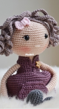 Hobbii Design - Pif Paf - Sara doll - German and English - Free
