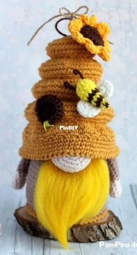 Pam Pino Design - Nazeli Mkrtchyan-Tadevosyan - Spring Beehive Gnome
