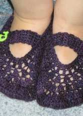 Unravel Me Designs -Theresa Grant- Love Me Mary Jane Slipper Socks (children)