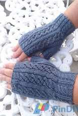 Slow Flowing Mitts by Denise Bein Kroll/ Purple Pansy Designs-Free