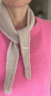 Coorie Scarf by Schneckenstrick - Free