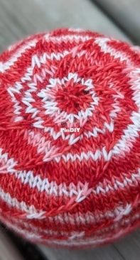 Crait yarn cozy by Lyn Io-English,French-Free
