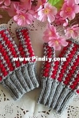 Charly Fingerless Mitts by Lilia Vanini