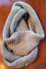 Bettys Infinity Scarf by Karin Michele/  i K n i t 2 P u r l 2-Free