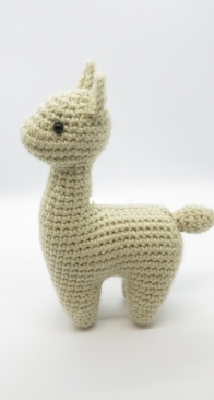 Kamidake Fiber Arts - Julie Chen - Alonzo the Alpaca amigurumi - English