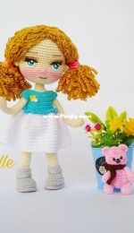Amiville - Sarah Hafez - Salma Doll
