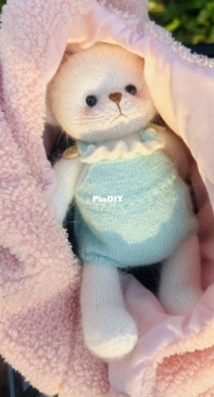 when little bear puts his pants on