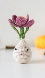 Sandra Toys - Crocus Amigurumi - English and Russian - Free