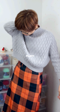 Piggiesagogo - Akhoshi Tomoka - Sazanami Sweater aka Ripple Pull
