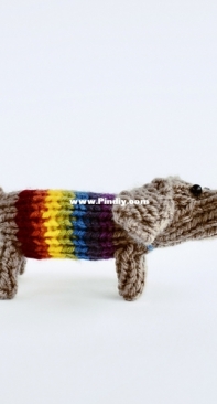 Small Sausage Dog by Amanda Berry - Free