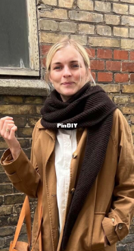 Sophie Shawl  by PetiteKnit - Mette Wendelboe Okkels - Spanish