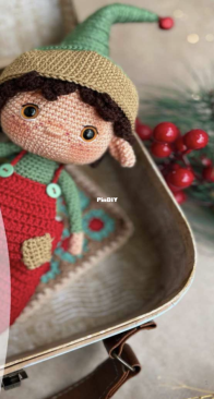 Seynooodesign - Zeynep Bakar - Christmas elf boy - Russian - Tranalted