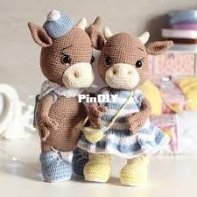 Katyusha Knitted Toys - Ekaterina Remizova - Francois the bull and Felicia the cow - Бычок Француа и коровка Фелиция - Russian