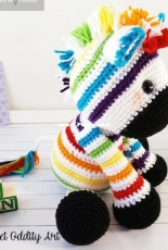 Sweet Oddity Art - Carolyne Brodie - Zoey the Zebra