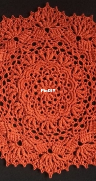 Nelly Klos - Alma Doily - English