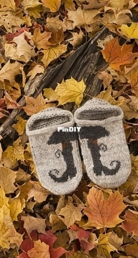 Witch boots slippers by Anna Radchenko