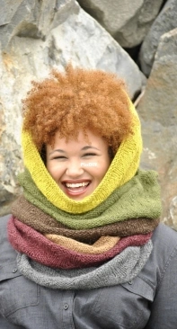 Cozy Criss-Cross Cowl by Chuck Wilmesher-Free