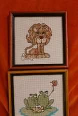 Lion and frogs