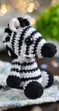 One Funny Moose - Valeriia Tomashova - Zebra