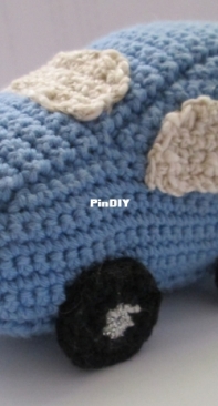 Amigurumi car