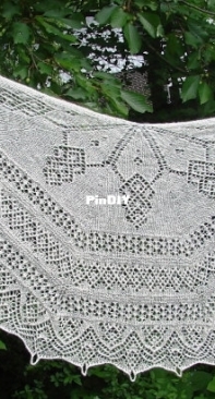 Leccornia Shawl by Birgit Freyer - German