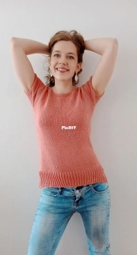 Joyce Tee by Deborah Gröbe-German-Free