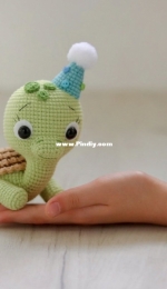 Juliia Pyha / Julia Piga - Little Turtle