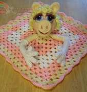 Knotty Hooker Designs - Miss Piggy Lovie Blankie