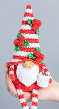 Mufficorn - Olga Chemerys - Gnome With Cup and Candy Cane