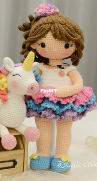 Chik-Chik Handmade - Thuỳ Trang - Christine and Friend