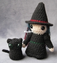 Lucy Ravenscar - Lucy Collin - Witch and Wizard - Little Tiny Cat