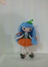 Pumpkin girl