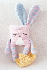 Yippie yippie yarn - Christina Peters - Sleeping bunny - German - Free