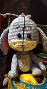 Crochet donkey by Namsom Pan