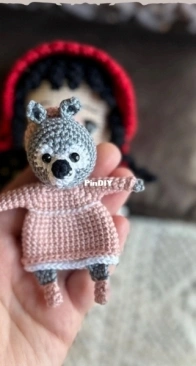 Hobiliyumak - Elmas Ersoz - Baby Red Riding Hood and Little Cute Wolf