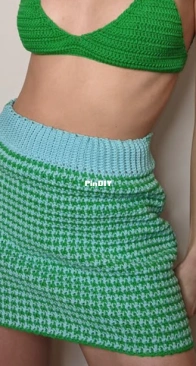 Strawberry Hunnie - Bronwyn - Houndstooth Skirt