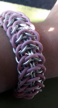 Chainmail-Pink rubber bracelet
