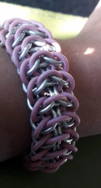 Chainmail-Pink rubber bracelet