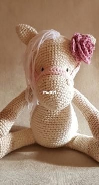 Horse piem