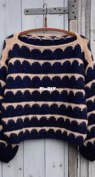 Robinia Sweater by Anne Ventzel - French