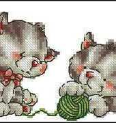 RTO M160 - Playing Kittens