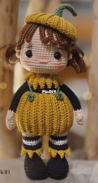 Ms Ruan Amigurumi - Hoai Nguyen - Pumpkin doll