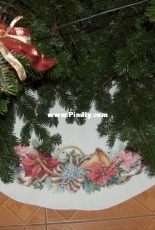 Dimensions Holiday Harmony Tree Skirt