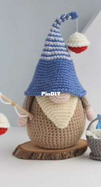 Pam Pino Design - Nazeli Mkrtchyan-Tadevosyan - Fisherman Gnome
