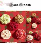 Danielas needle art - Daniela Herbertz - Rose Brooch - Free