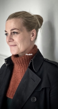 Liebling Neck Warmer by Camilla Vad