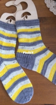 Bas Pantone Socks by Christiane Gaudreau-French-Free