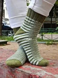 Caterpillar Socks - HoroshoGromko - english russian - free